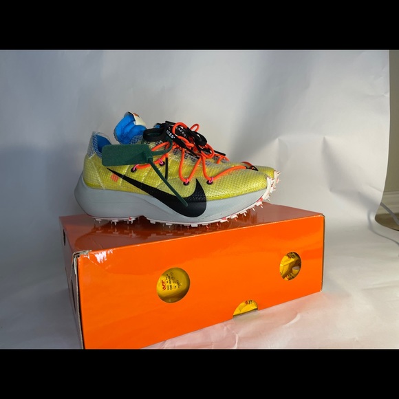 Wmns 10.5 / Men’s 9 Nike off white vaporstreet - Picture 4 of 8